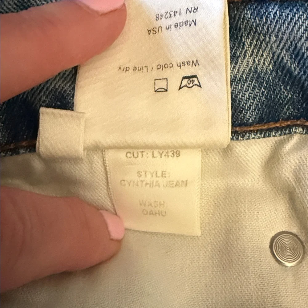 Reformation 31 Cynthia High Rise Relaxed Distressed Jeans Light Blue Oahu Wash